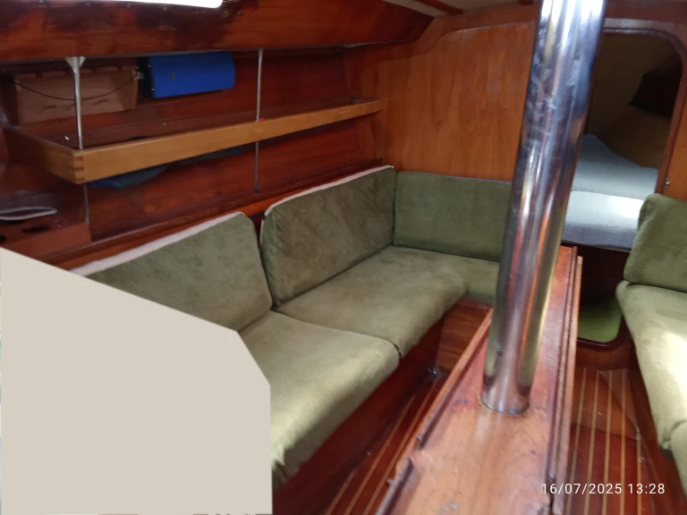 Alquiler Velero Jeanneau con o sin  título de navegación