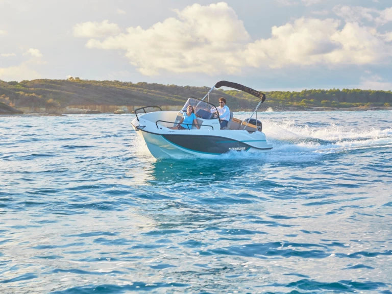 Quicksilver Activ 605 Open de alquiler a Calp / Calpe