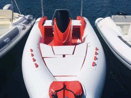 Magnus 6.20 de alquiler a Porto Rotondo