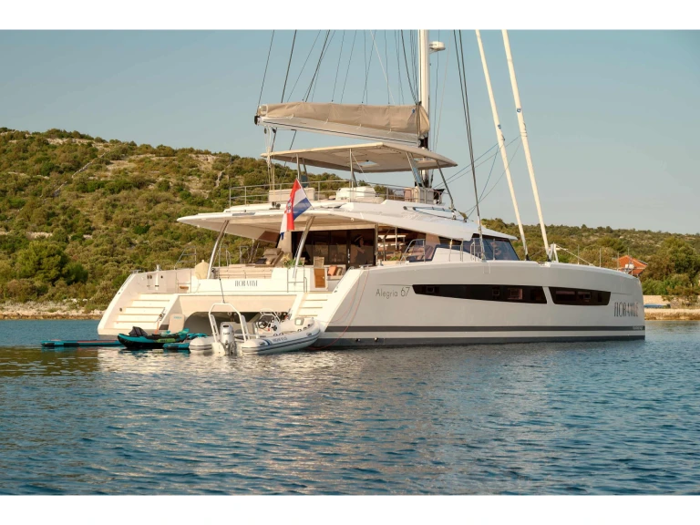 Fountaine Pajot Alegria 67 de alquiler a Trogir