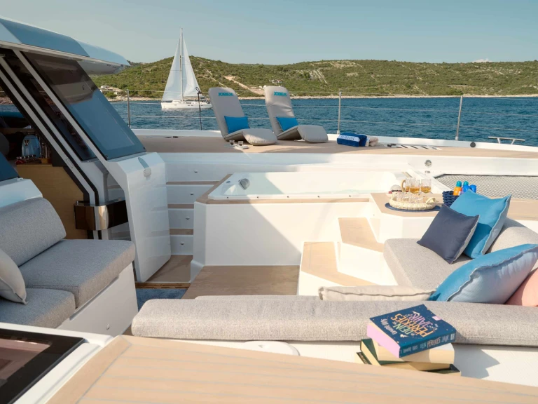 Alquiler de Fountaine Pajot Alegria 67 en Trogir