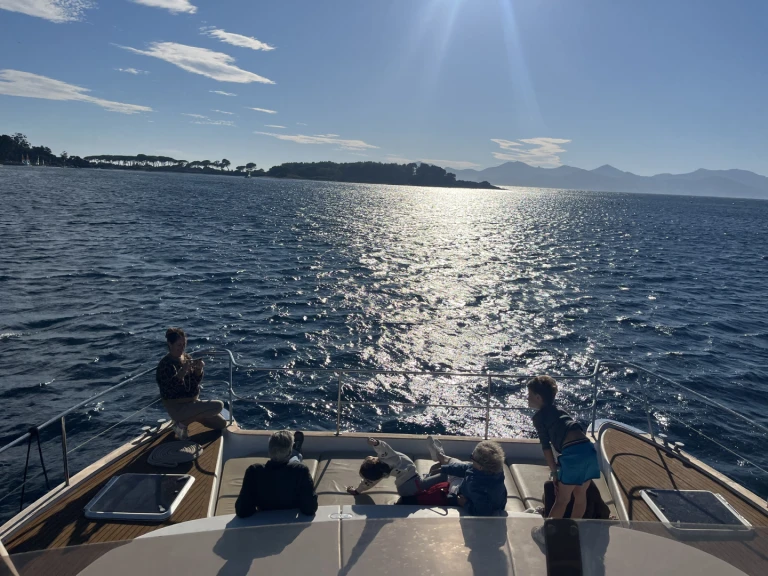 Catamarán para alquilar Puerto de Nice al mejor precio