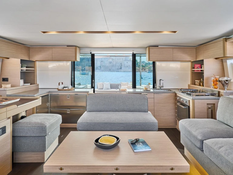 Catamarán para alquilar Lefkáda al mejor precio