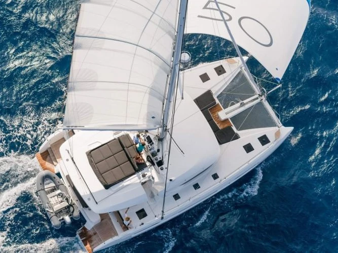 Alquiler de Catamarán, con o sin patrón Lagoon Atenas