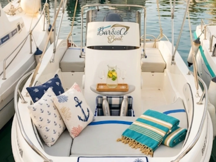 Alquiler de barcos Alicante barato de Estable 400 Bote