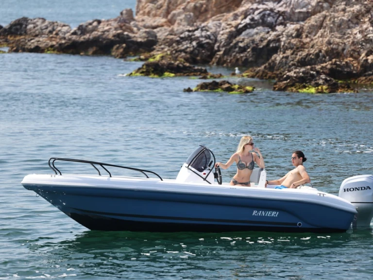 Ranieri Shark 19 de alquiler a Lignano Sabbiadoro