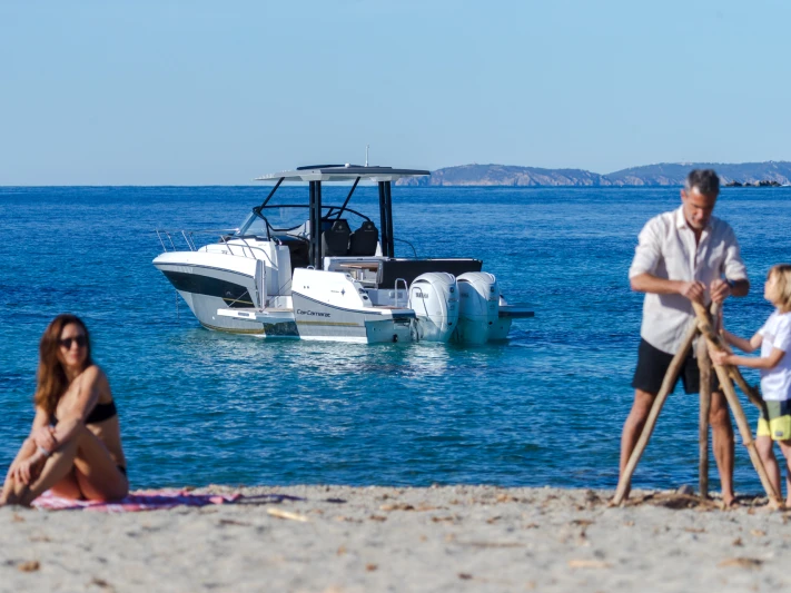 Jeanneau Cap Camarat 9.0 WA de alquiler a Port de Hyères (St Pierre)