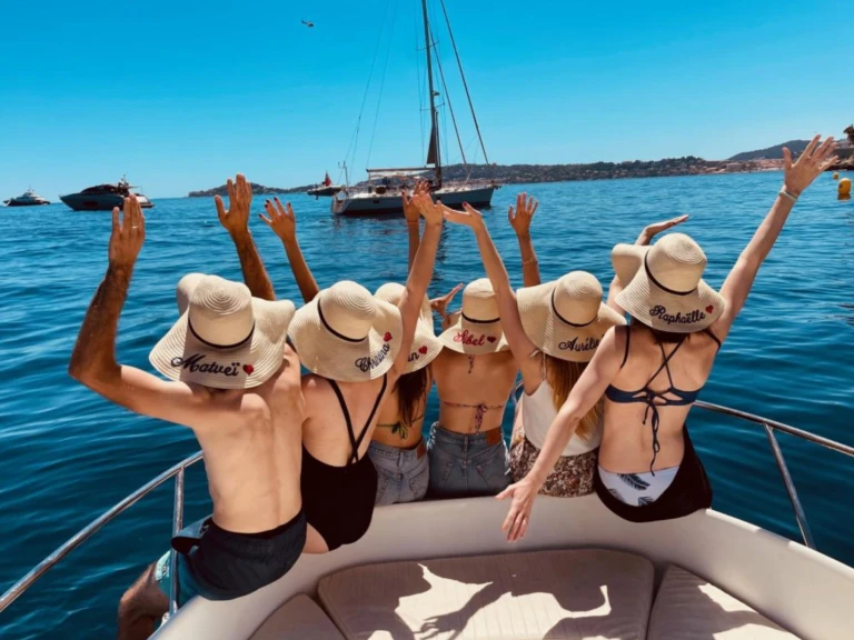 Lancha para alquilar Nice al mejor precio