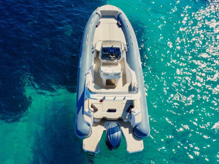 Alquiler Neumática Salpa con o sin  título de navegación