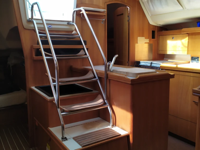 Alquiler de embarcaciones Hunter Hunter 466 enFrancia en Samboat