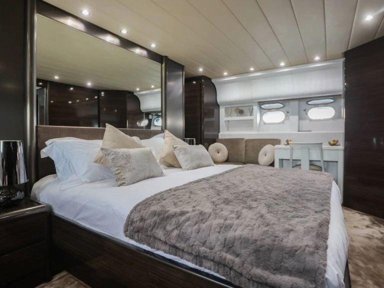 Alquiler de embarcaciones  Arno Leopard 27 (4 cab) enCannes en Samboat