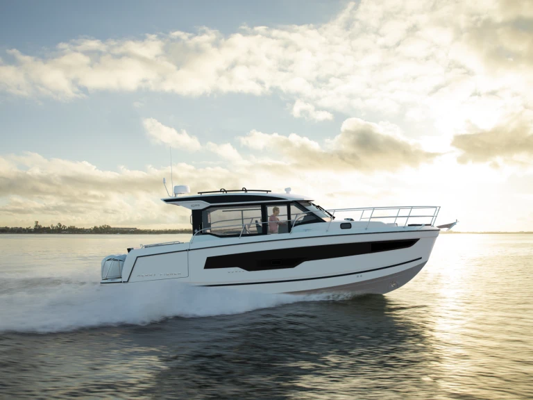 Alquiler de Lancha, con o sin patrón Jeanneau Zadar