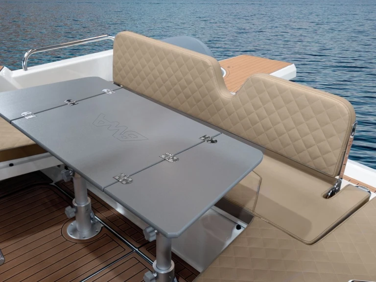 Alquiler de Neumática, con o sin patrón Bwa Ajaccio