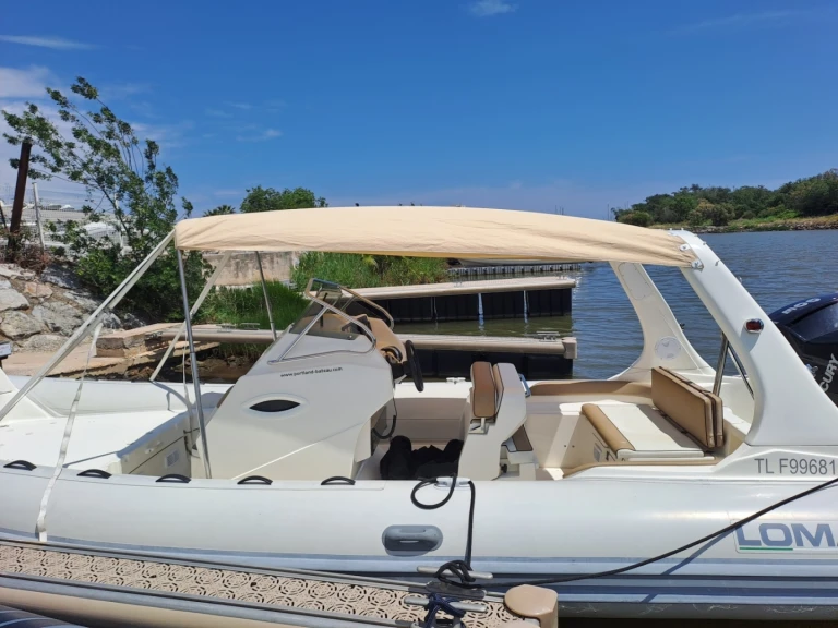 Alquiler Neumática Lomac con o sin  título de navegación