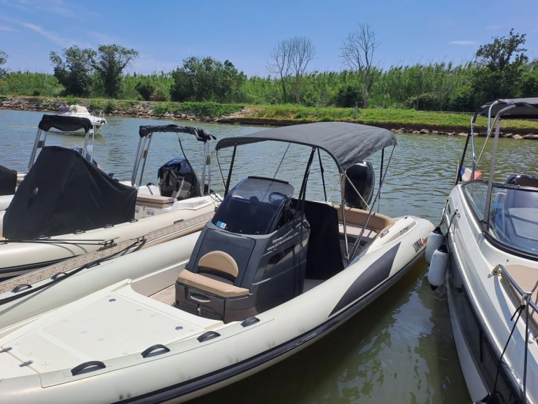 Alquiler Neumática en Hyères - Lomac Adrenalina 7.5