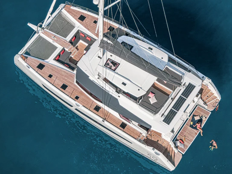 Alquiler Catamarán Fountaine Pajot con o sin  título de navegación