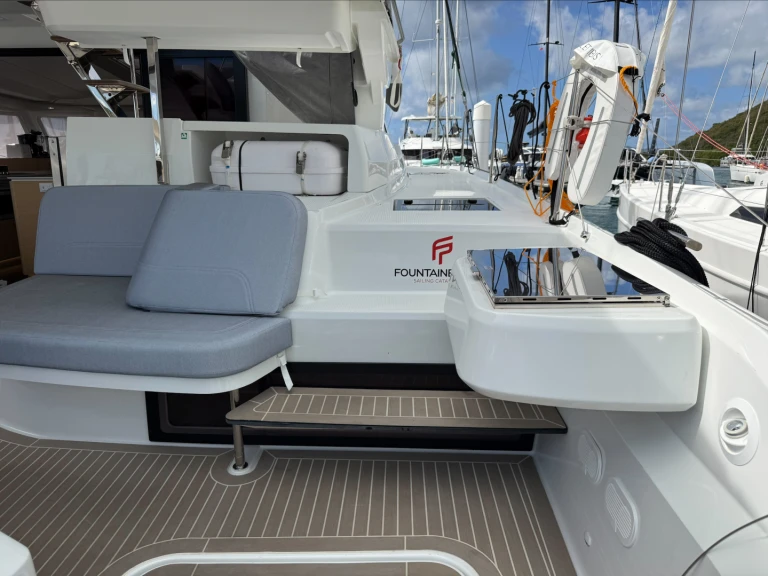Alquiler de Fountaine Pajot Fountaine Pajot FP 44 Maestro - 3 cab. en Road Town