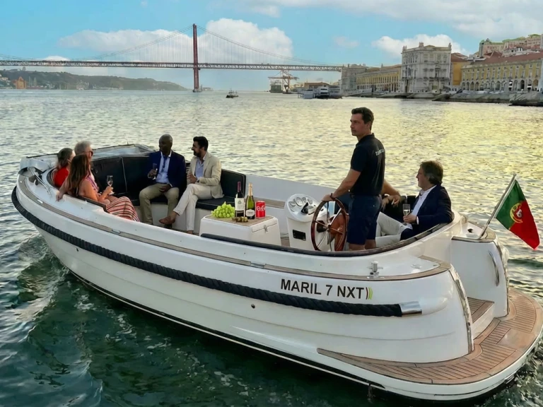 Alquiler Lancha en Lisboa - Maril 7NXT