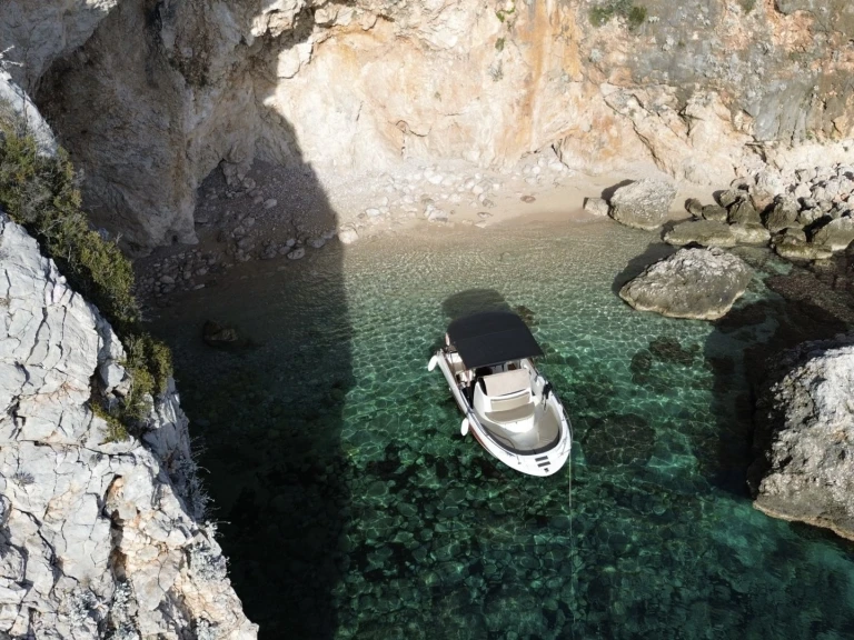 HM FLY 22 de alquiler a Kaštela