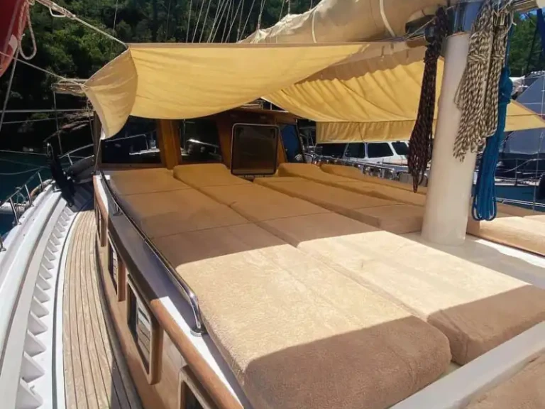 Velero para alquilar Göcek al mejor precio