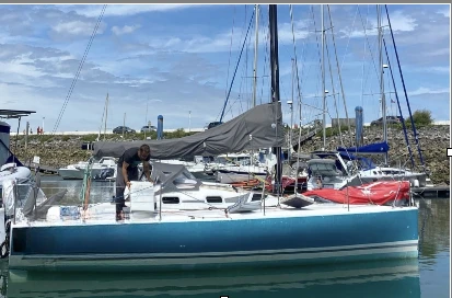 Alquiler Velero Pogo Structures con o sin  título de navegación