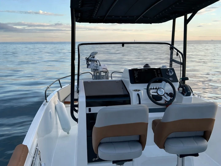 Alquiler Toulon - Bénéteau Flyer 7 SPACEdeck en SamBoat