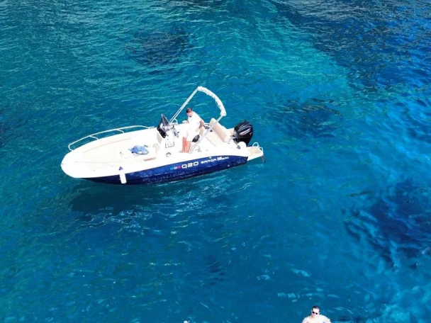 Lancha para alquilar Sorrento al mejor precio