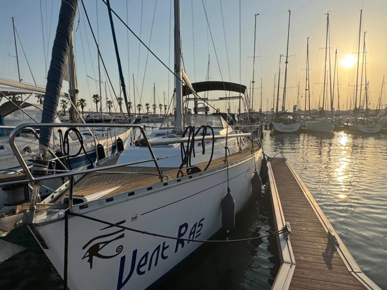 Velero para alquilar Sitges al mejor precio