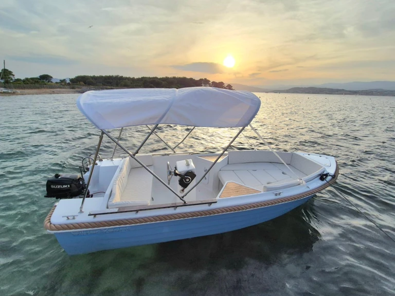 Alquiler Lancha Silver con o sin  título de navegación