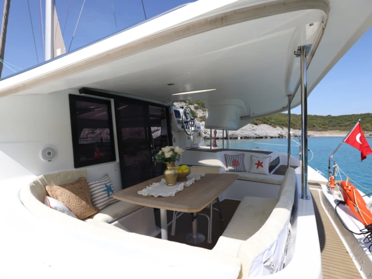 Alquiler de Catamarán, con o sin patrón Fountaine Pajot Milta Bodrum marina