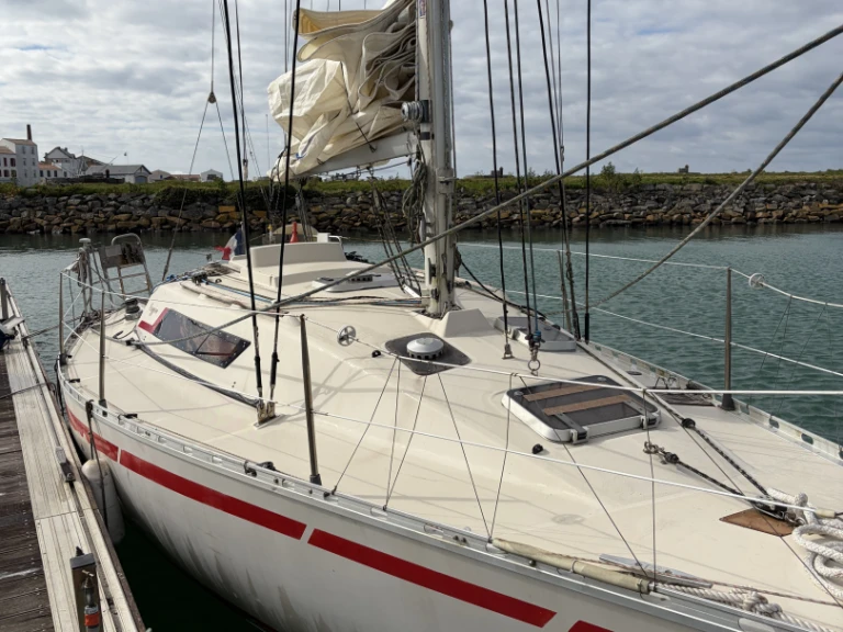 Alquiler de embarcaciones Bénéteau First 30 ES enFrancia en Samboat