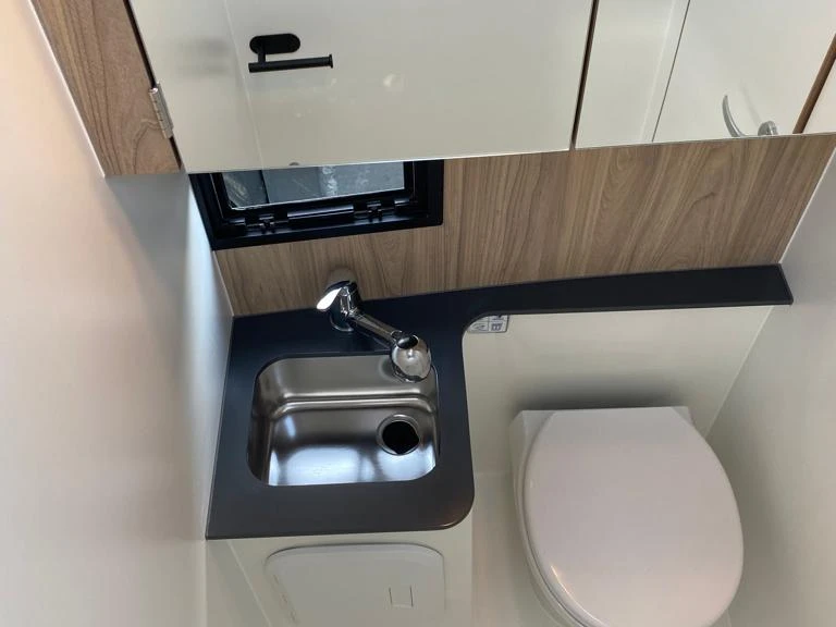 Alquiler de barcos Fleesensee barato de Futura 40 Grand Horizon