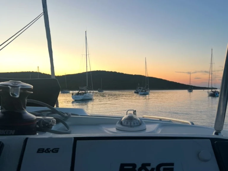 Alquiler de Catamarán, con o sin patrón Lagoon Porto Rafael