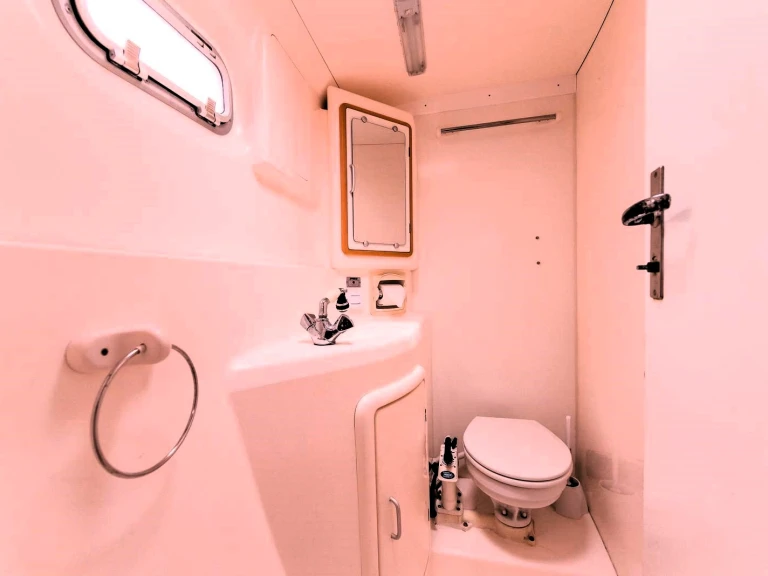 Leopard Leopard 47 de alquiler a Eden Island