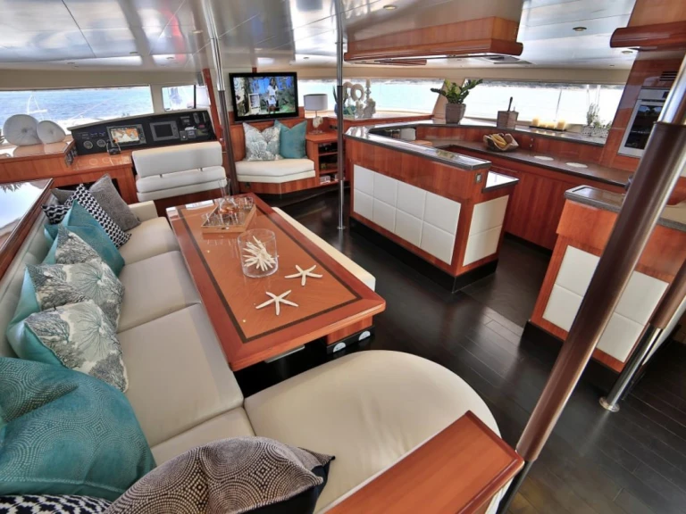Alquiler de Yate de lujo, con o sin patrón Fountaine Pajot Seychelles