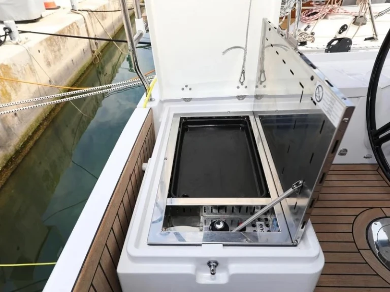 Alquiler Velero Elan con o sin  título de navegación