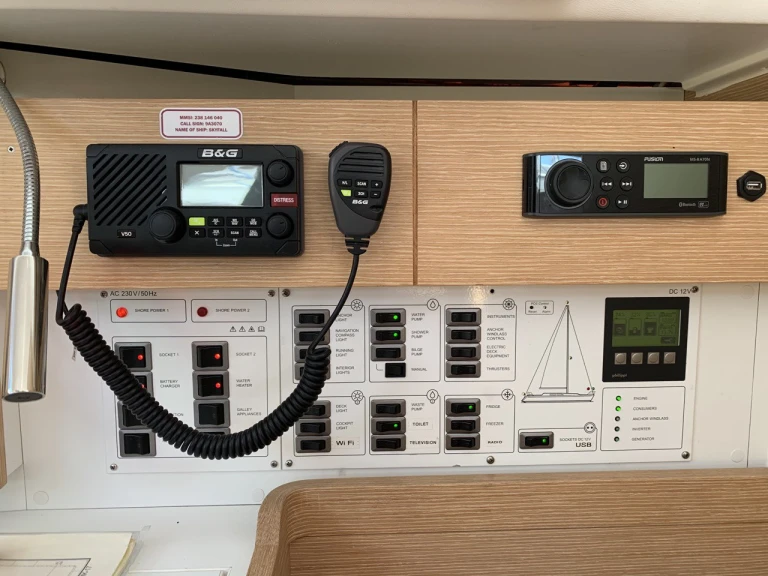 Alquiler de embarcaciones Elan Impression 45 enBetina en Samboat