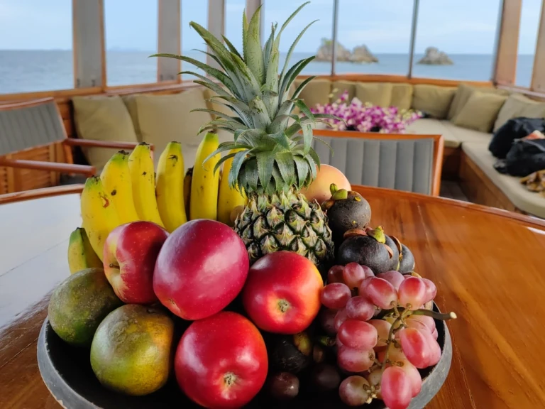 Alquiler de embarcaciones  Motoryacht Maha Bhetra enMai Khao en Samboat