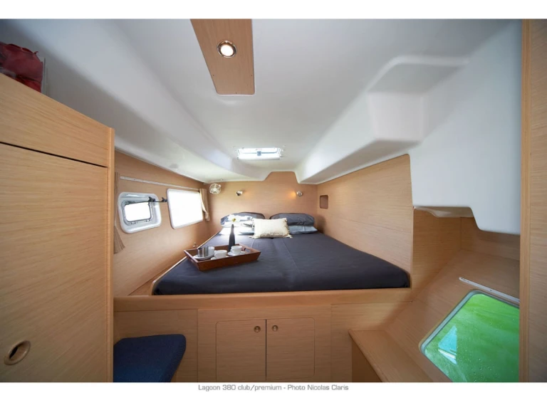 Alquiler de barcos Marsala barato de Lagoon 380