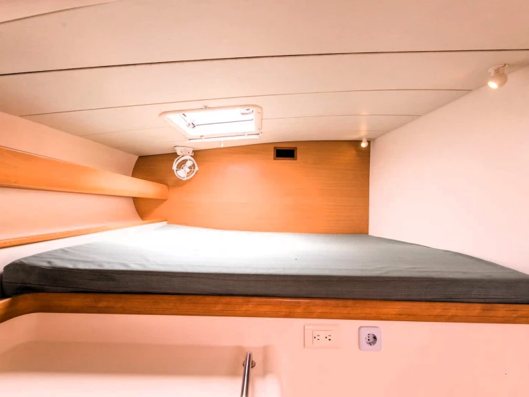 Leopard Leopard 47 de alquiler a Eden Island