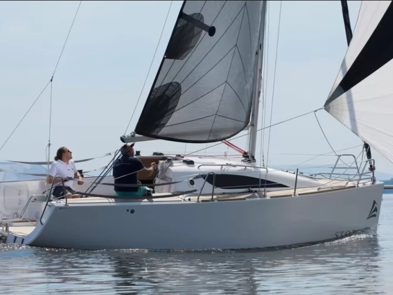 Alquiler de embarcaciones Sasanka Yacht Storm 26 Performance  enCannes en Samboat