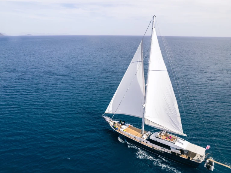 Velero para alquilar El Pireo al mejor precio