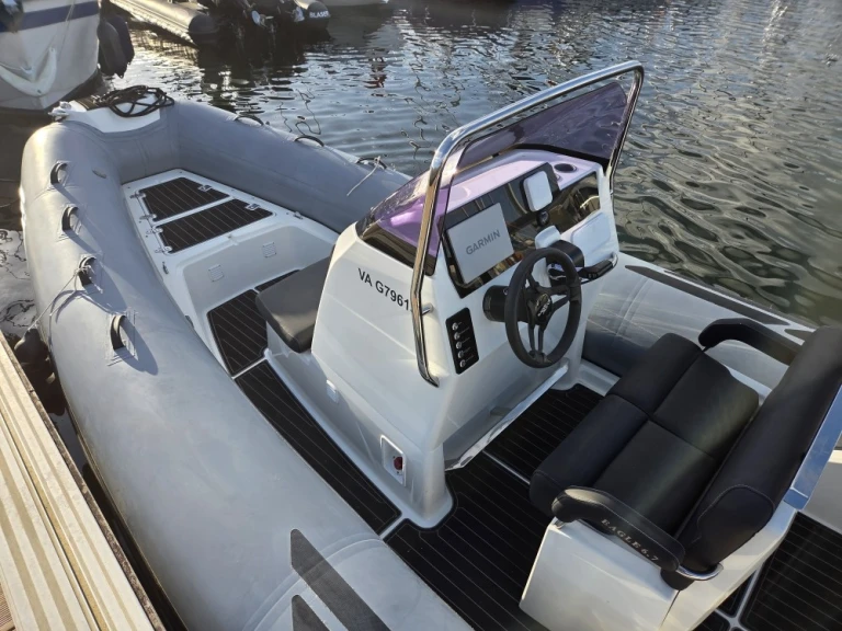 Brig Eagle 670 de alquiler a Arzon