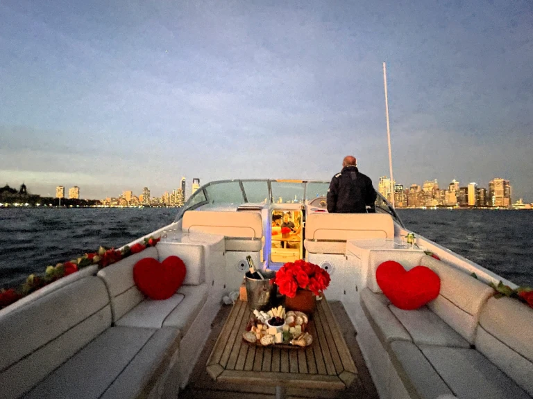 Alquiler de barcos Manhattan barato de Corsair 36 Usa Edition
