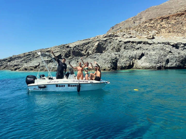 Alquiler de embarcaciones Compass Compass 150 CC enTsoútsouros en Samboat