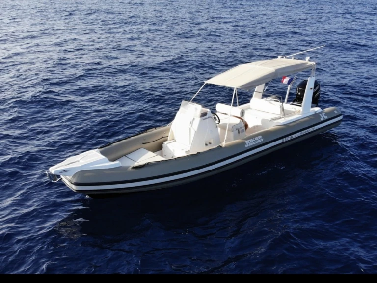 Alquiler de Joker Boat Clubman 26 Special en Grand Piquey