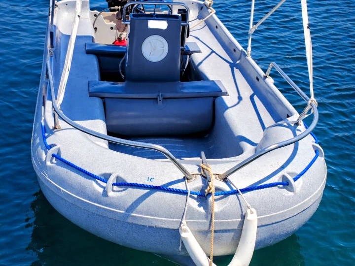 Alquiler de Tohatsu NEVEUX SAS FUN YAK 3.90 en La Ciotat