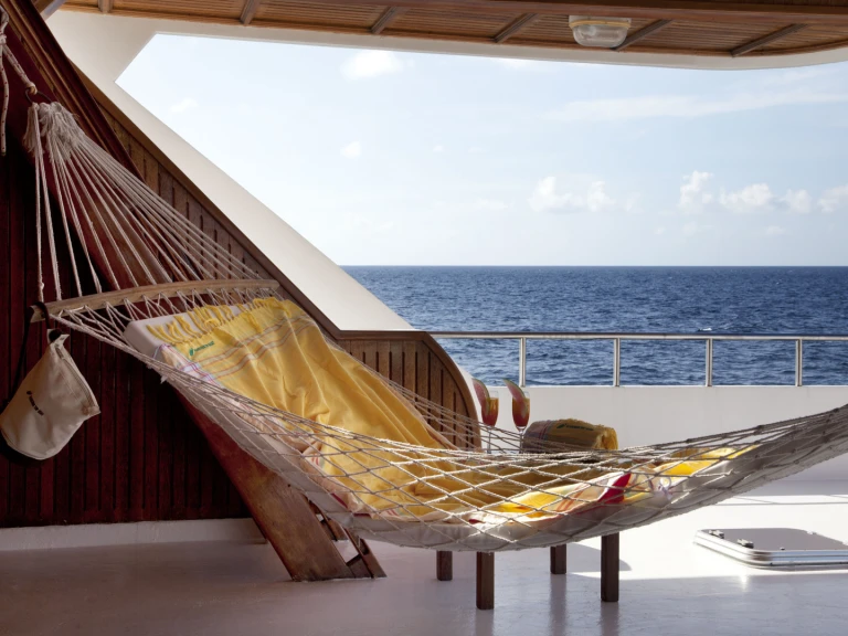  Conte Max - Cabin (triple-1 double bed + 1 single bed) de alquiler a Hulhumale