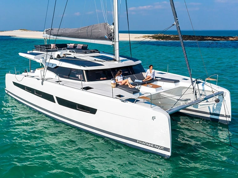 Alquiler Catamarán Fountaine Pajot con o sin  título de navegación
