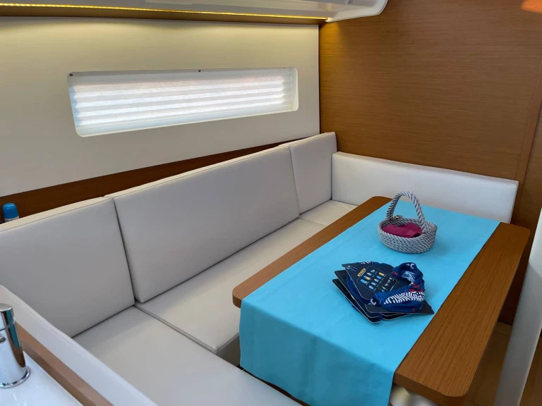 Alquiler de Jeanneau Sun Odyssey 380 en Göcek